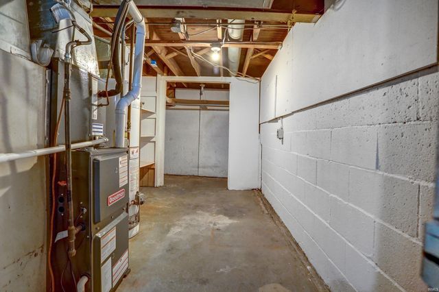 2709 Oakley Street, Evansville, IN 47710