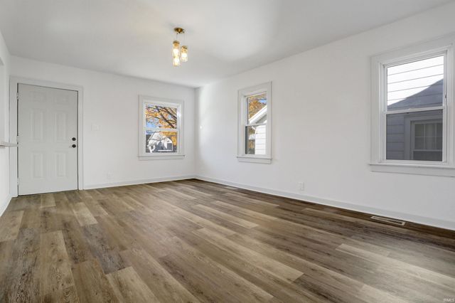 2709 Oakley Street, Evansville, IN 47710