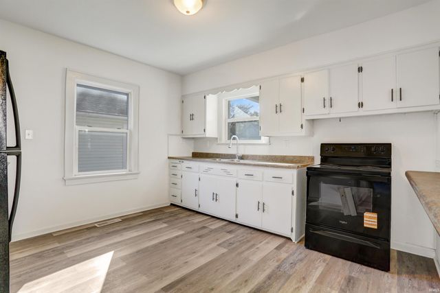 2709 Oakley Street, Evansville, IN 47710