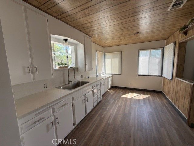 9067 Cedar, Bellflower, CA 90706