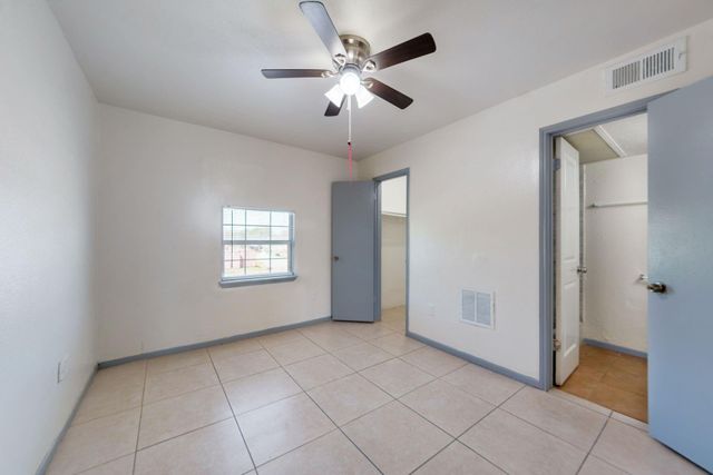 1800 N Wayside Street 13, Houston, TX 77020