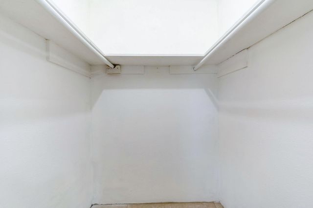 1800 N Wayside Street 13, Houston, TX 77020