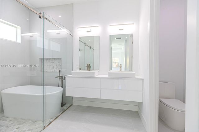 3802 30th AVE SE, Naples, FL 34117