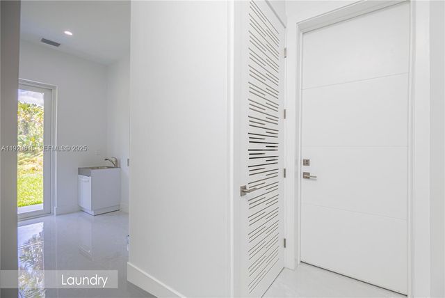 3802 30th AVE SE, Naples, FL 34117