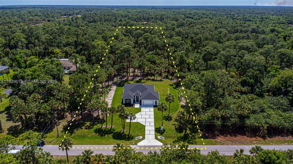 3802 30th AVE SE, Naples, FL 34117