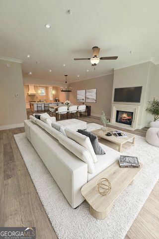3513 Kingsboro Road, Atlanta, GA 30326