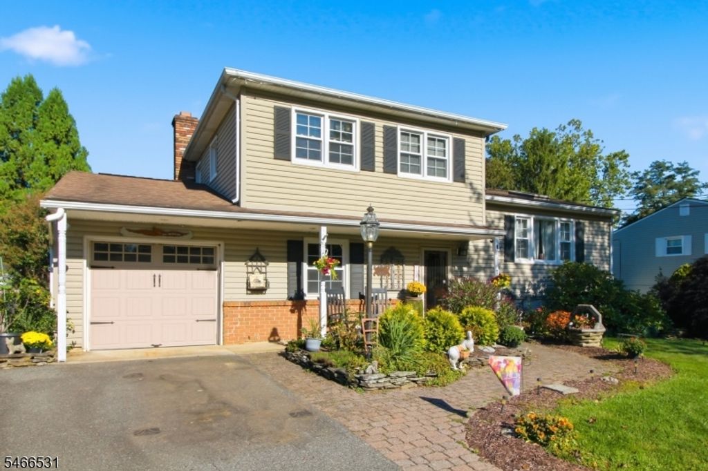 170 College View Dr, Hackettstown Town, NJ 07840 — exterior