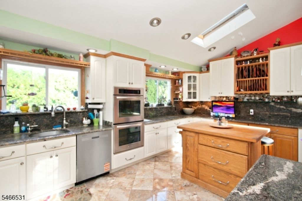 170 College View Dr, Hackettstown Town, NJ 07840 — photo 3