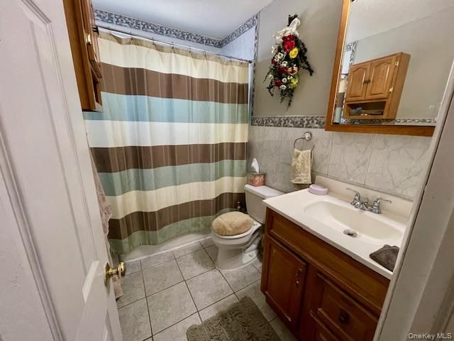 50-47 60th Street, Woodside, NY 11377