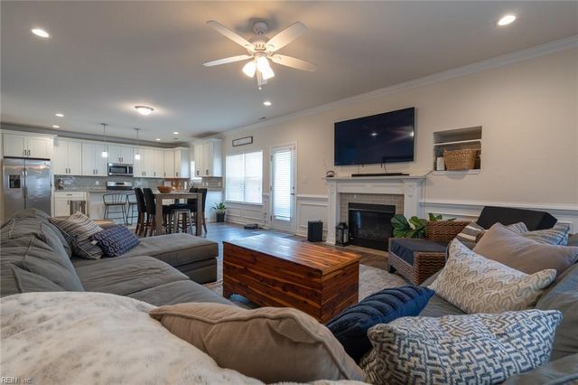 4701 Harlan CT, Chesapeake, VA 23321