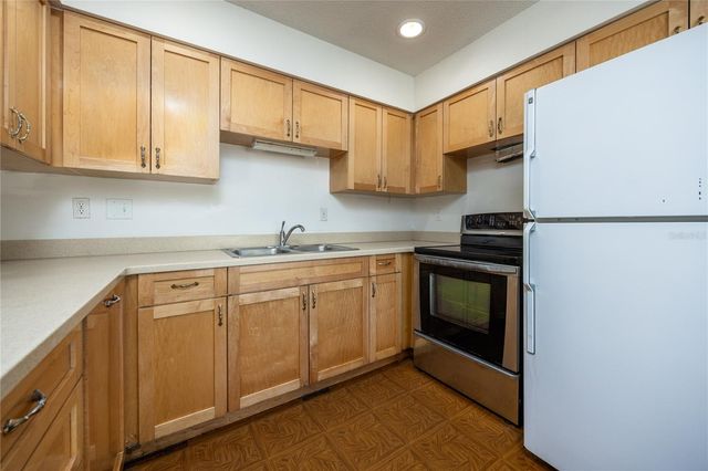 1727 SW 42ND AVENUE, Gainesville, FL 32608