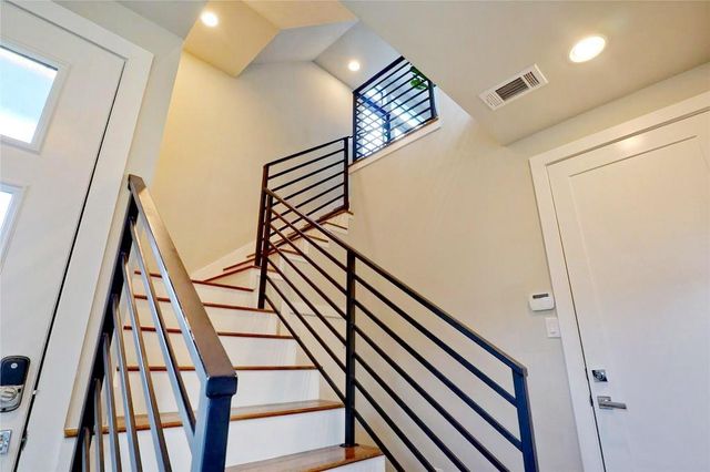 2123 Arabelle Street, Houston, TX 77007