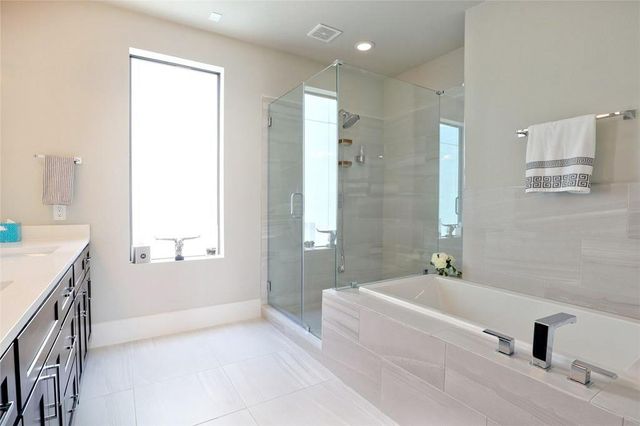 2123 Arabelle Street, Houston, TX 77007