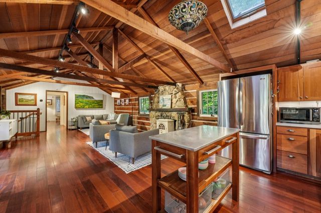 252 Blakewood Way, Redwood City, CA 94062