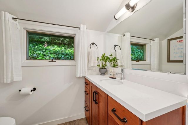 252 Blakewood Way, Redwood City, CA 94062