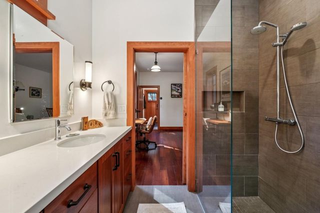 252 Blakewood Way, Redwood City, CA 94062