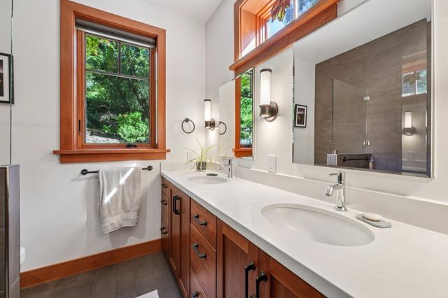 252 Blakewood Way, Redwood City, CA 94062