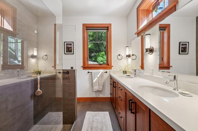 252 Blakewood Way, Redwood City, CA 94062