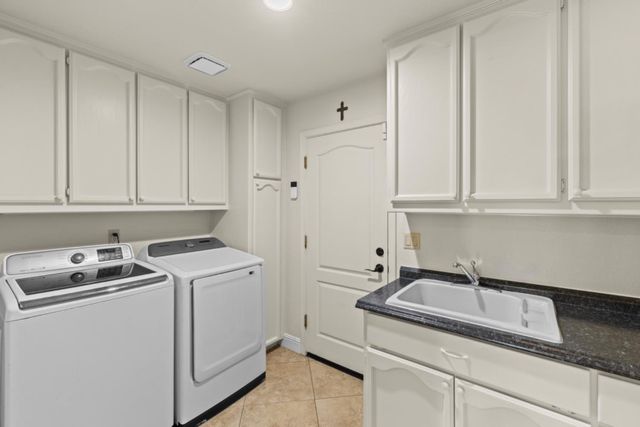 111 Burrill Dr, Folsom, CA 95630