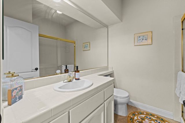 111 Burrill Dr, Folsom, CA 95630