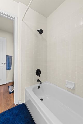 111 Burrill Dr, Folsom, CA 95630