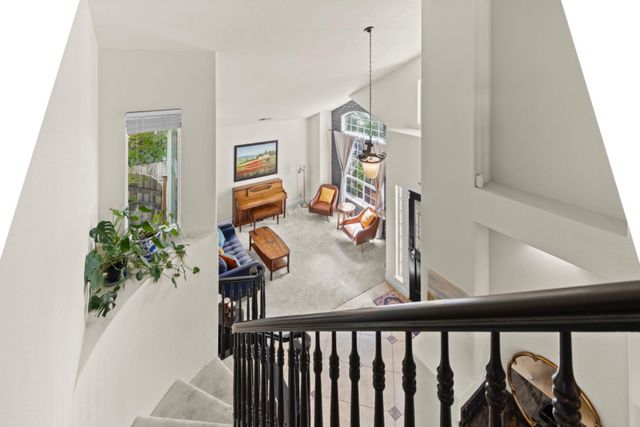 111 Burrill Dr, Folsom, CA 95630