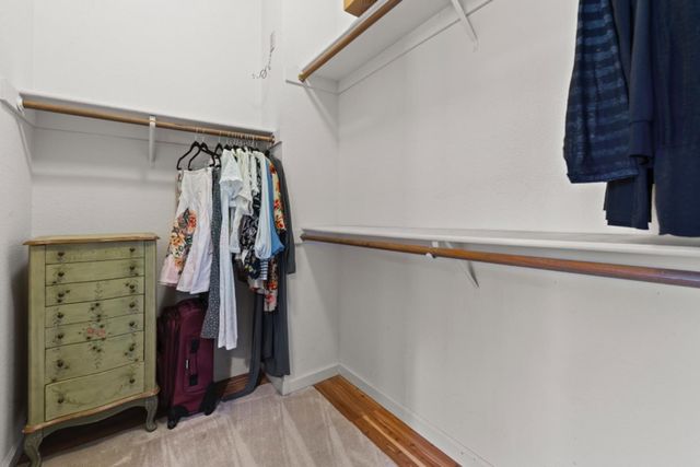 111 Burrill Dr, Folsom, CA 95630