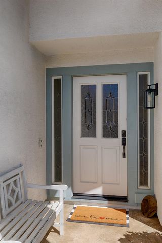 111 Burrill Dr, Folsom, CA 95630