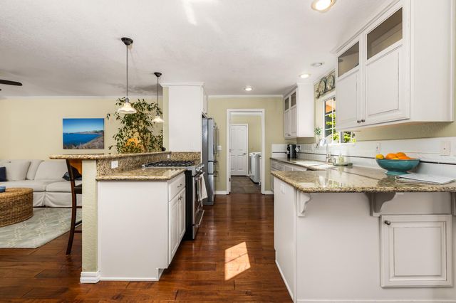 12101 Banner Lava Cap Rd, Nevada City, CA 95959