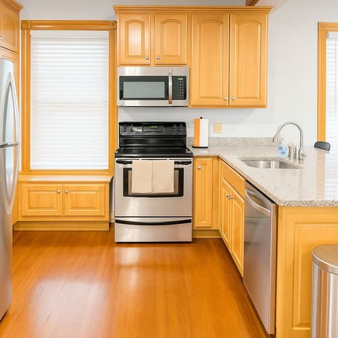 20 Berkeley Avenue 4, Newport, RI 02840