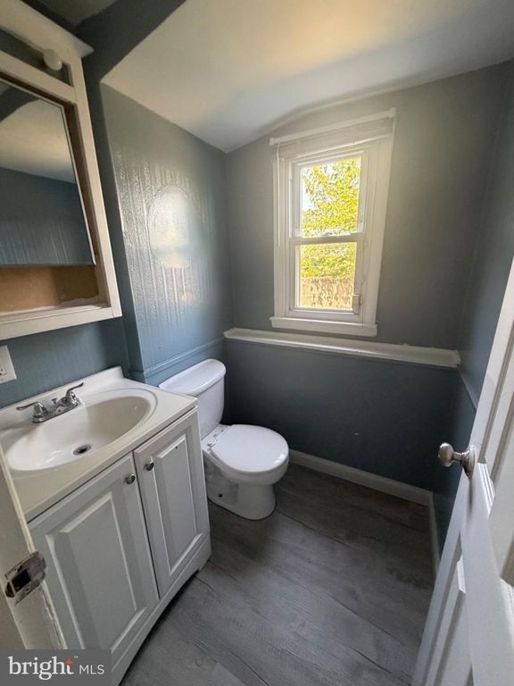 121 EDGEWOOD AVE, BELLMAWR, NJ 08031 — photo 5