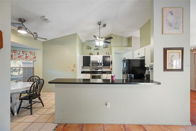 6041 CANOPY OAKS CIRCLE, New Port Richey, FL 34653