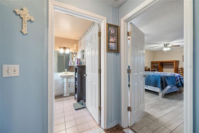 6041 CANOPY OAKS CIRCLE, New Port Richey, FL 34653