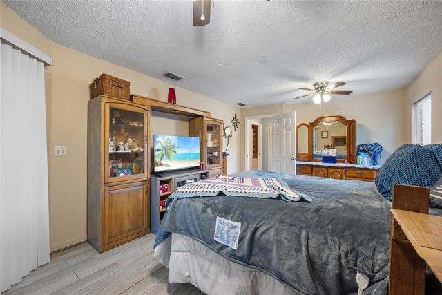 6041 CANOPY OAKS CIRCLE, New Port Richey, FL 34653