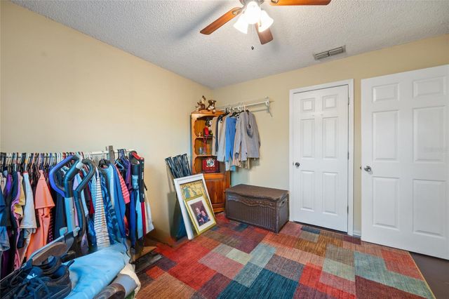 6041 CANOPY OAKS CIRCLE, New Port Richey, FL 34653