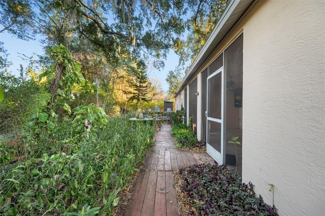 6041 CANOPY OAKS CIRCLE, New Port Richey, FL 34653