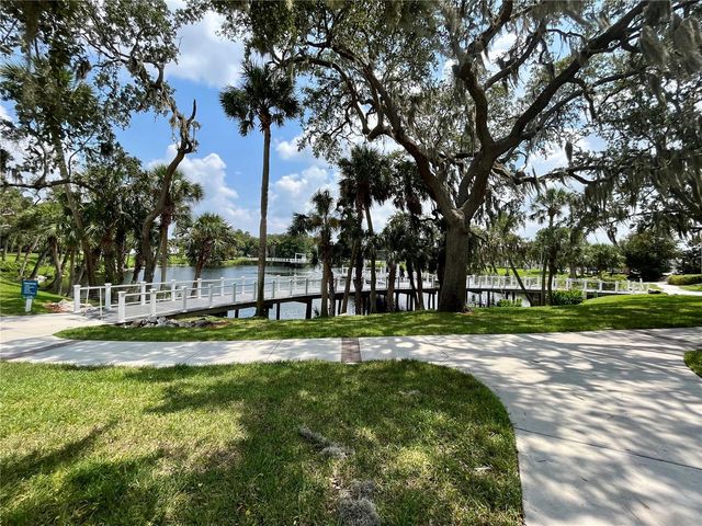 6041 CANOPY OAKS CIRCLE, New Port Richey, FL 34653