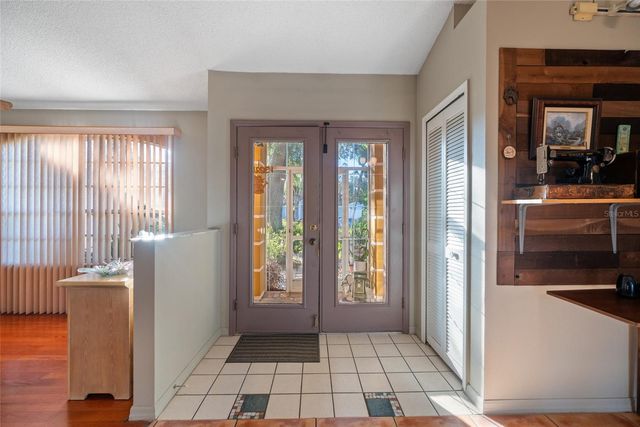 6041 CANOPY OAKS CIRCLE, New Port Richey, FL 34653