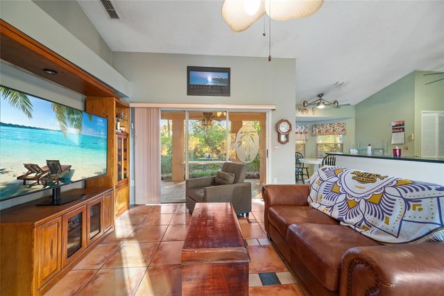 6041 CANOPY OAKS CIRCLE, New Port Richey, FL 34653