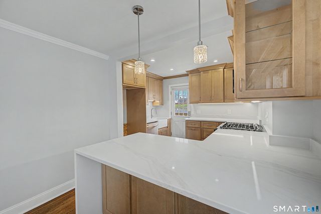 85 Iroquois Road, Stamford, CT 06902