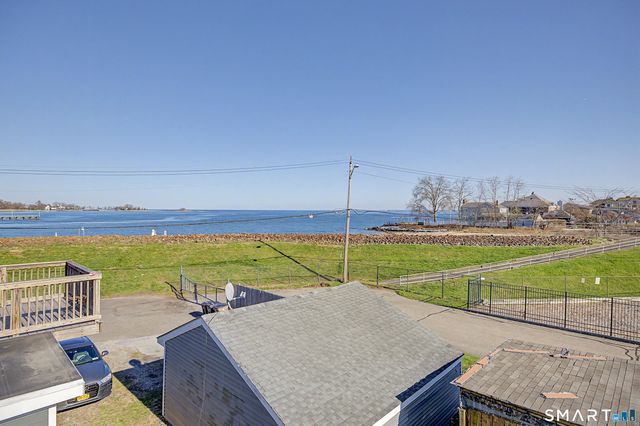 85 Iroquois Road, Stamford, CT 06902