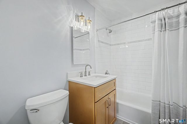 85 Iroquois Road, Stamford, CT 06902