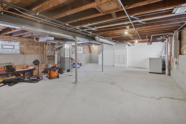 1821 N Mulligan Avenue, Chicago, IL 60639