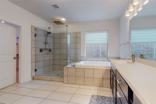 123 Palacio Street, Irving, TX 75039