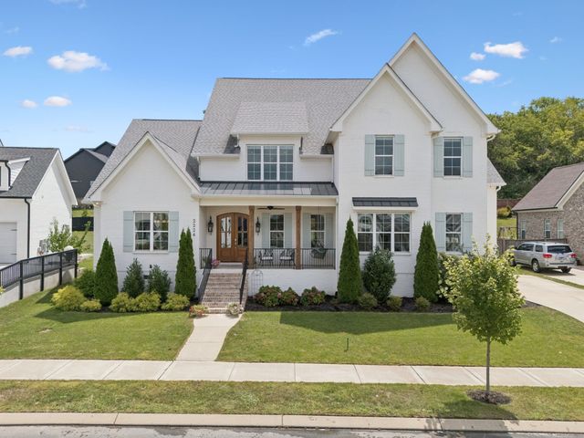 2224 Brakeman Ln, Thompsons Station, TN 37179