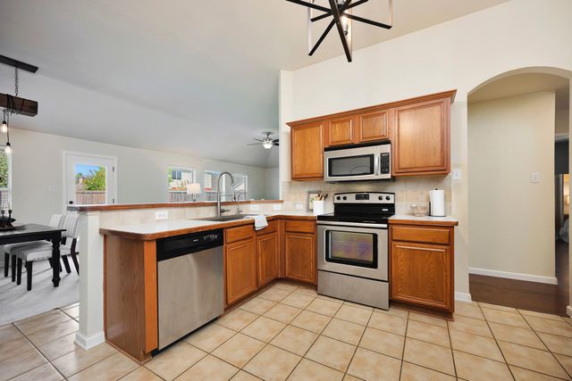 1333 Missionary Ridge Trail, Fort Worth, TX 76131