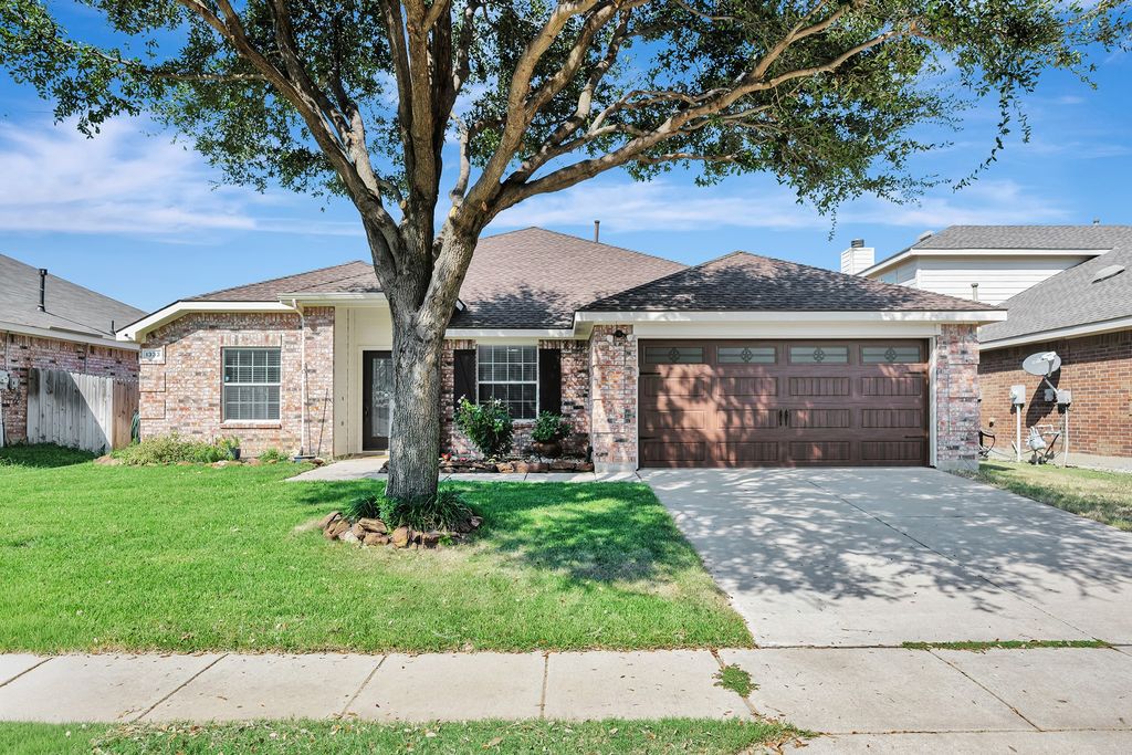 1333 Missionary Ridge Trail, Fort Worth, TX 76131