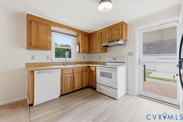 494 Spratley Mill Rd, Dendron, VA 23839