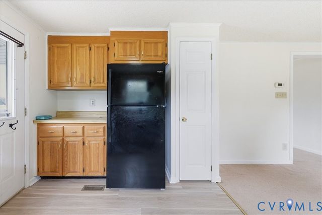 494 Spratley Mill Rd, Dendron, VA 23839