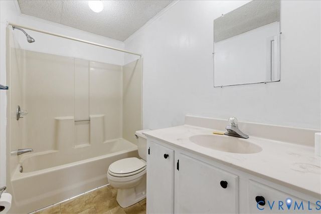 494 Spratley Mill Rd, Dendron, VA 23839
